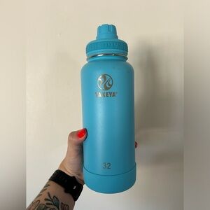 Takeya Actives 32 oz Insulated Water Hydration Bottle Drink Tumbler Malibu Blue